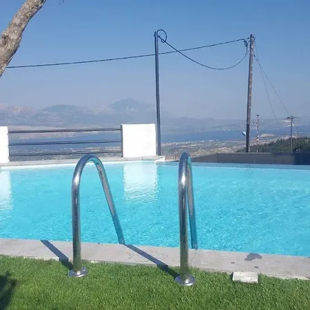 Aliki Infinity Pool *